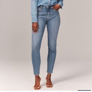 Abercrombie Curve Love High Rise Skinny Jean